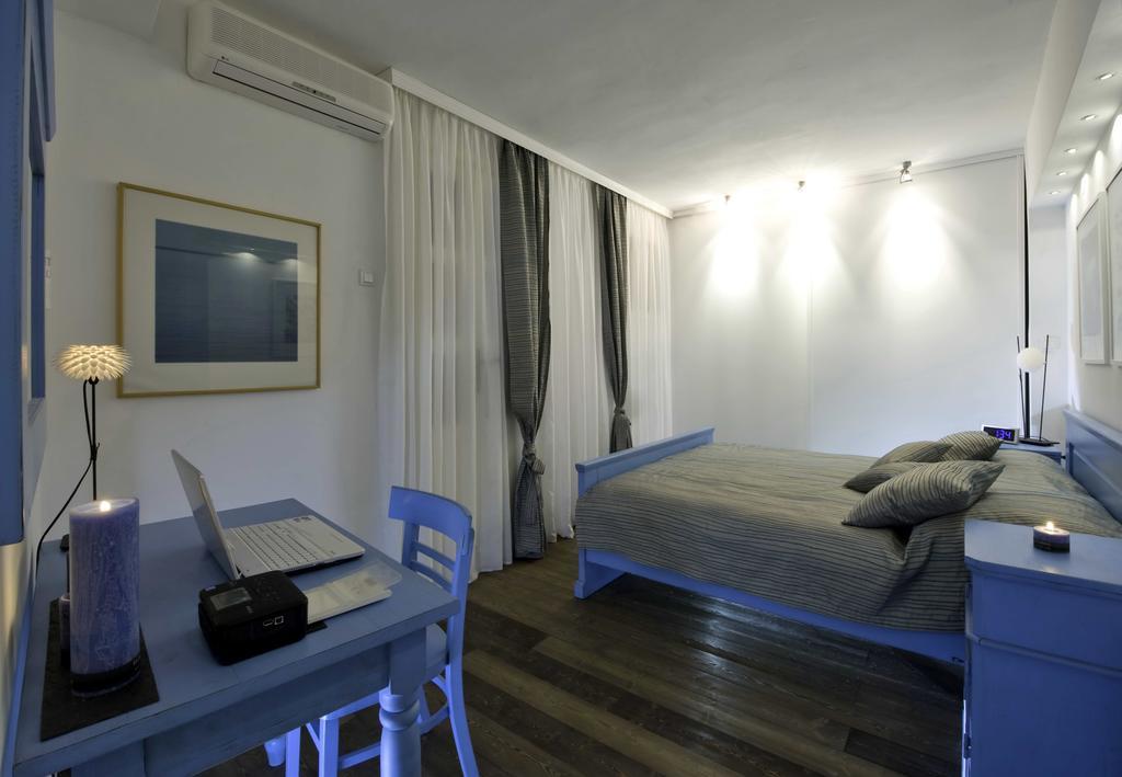 Apartment Whooart Komiza Ngoại thất bức ảnh